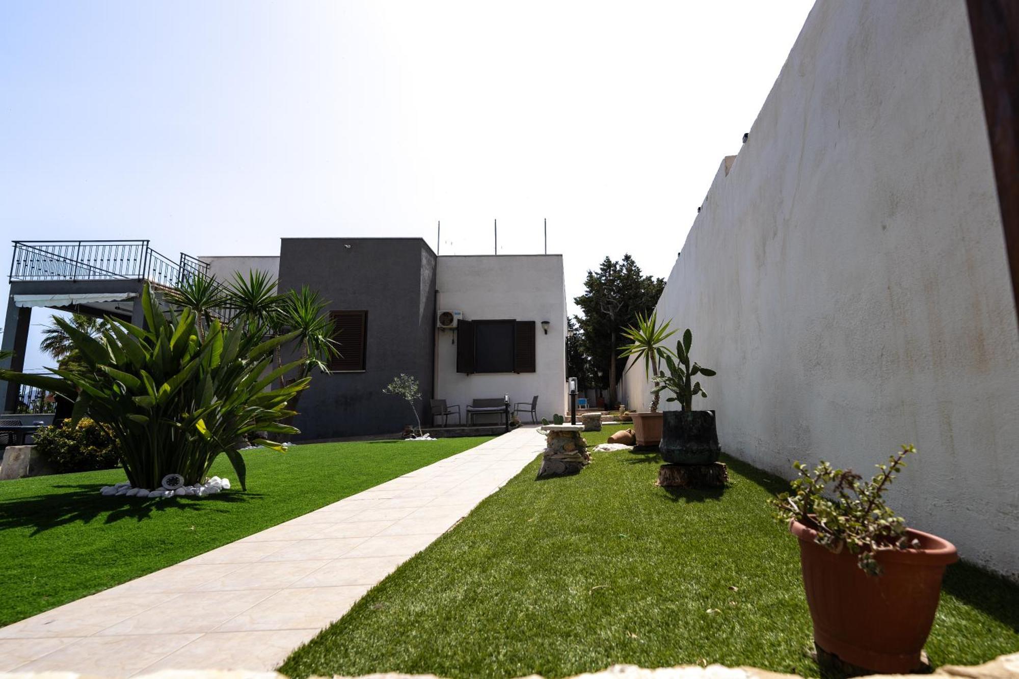 Villa Giulia Tonnara Di Bonagia Валдериче Екстериор снимка